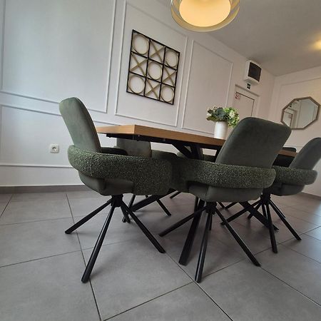 Victory Sea View Apartment 里耶卡 外观 照片