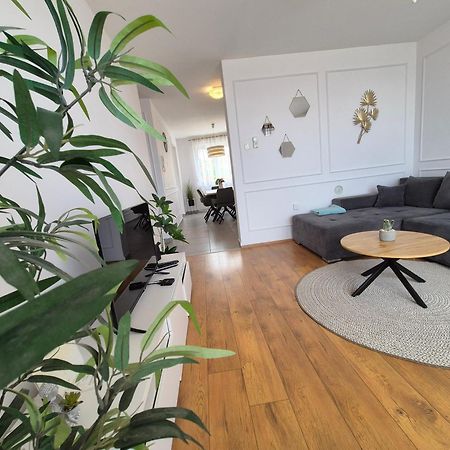 Victory Sea View Apartment 里耶卡 外观 照片